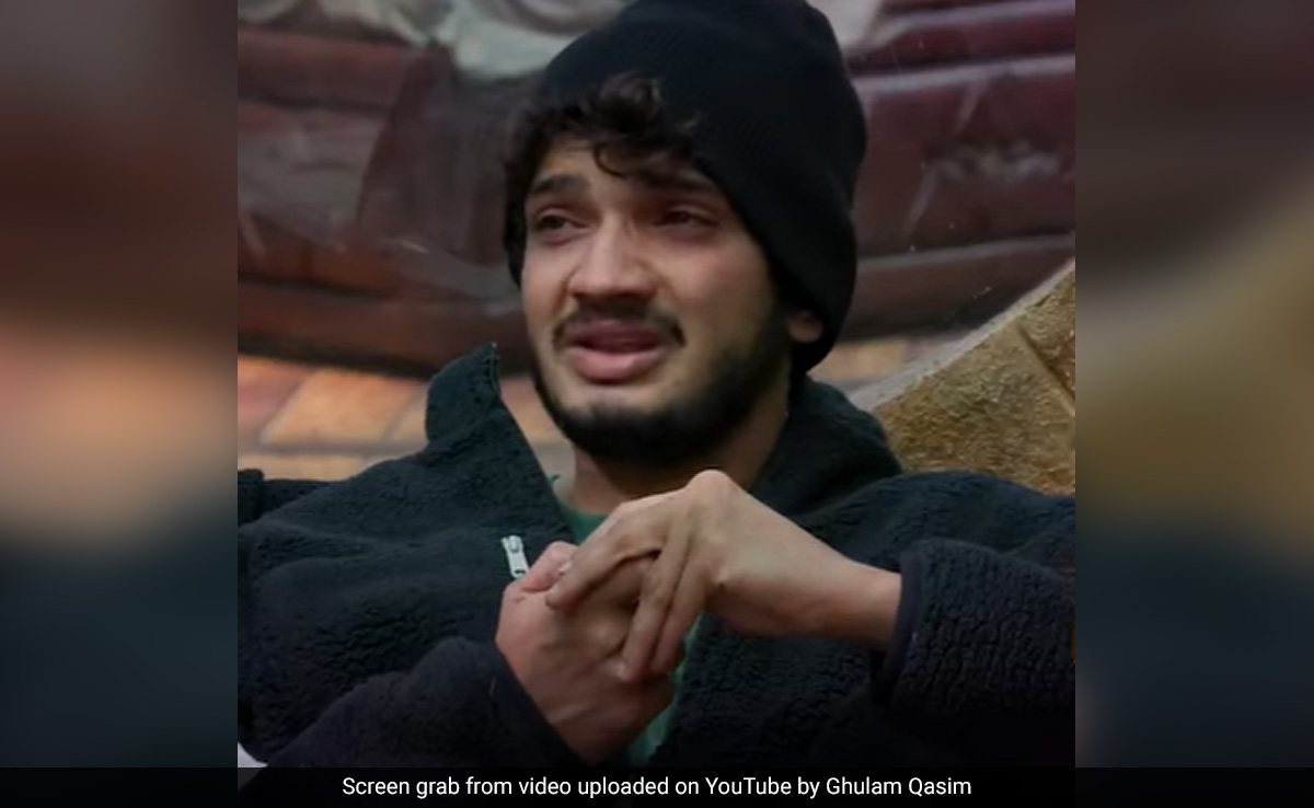 <i>Bigg Boss 17</i>:  Munawar Faruqui Breaks Down After Confronting Ayesha Khan