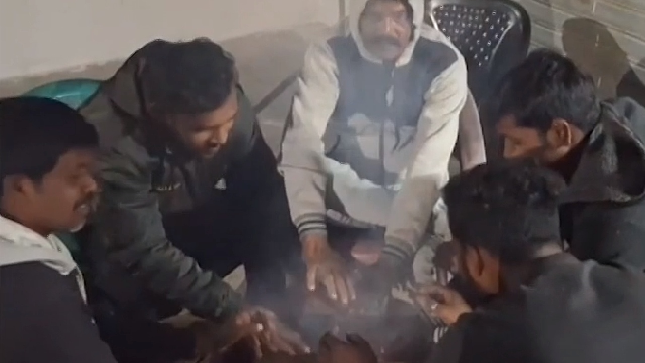 MP-Chhattisgarh Weather: कोहरे ने बढ़ाई लोगों की परेशानी, शीतलहर को लेकर अलर्ट जारी