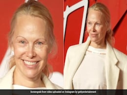 Pamela Anderson Flaunts Her No-Makeup Look For A Red Carpet Appearance Yet Again And It's Stunning Pamela Anderson Flaunts Her No-Makeup Look For A Red Carpet Appearance Yet Again And It's Stunning