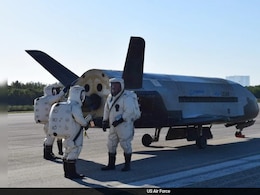 USA's Secretive X-37B Space Plane Returns To Earth After 434-Day Mission USA's Secretive X-37B Space Plane Returns To Earth After 434-Day Mission