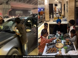 शख्स ने सड़क पर कार साफ कर रहे बच्चों को दी ट्रीट, पहुंचे 5 स्टार होटल, फिर जो हुआ, देखकर हो जाएंगे भावुक शख्स ने सड़क पर कार साफ कर रहे बच्चों को दी ट्रीट, पहुंचे 5 स्टार होटल, फिर जो हुआ, देखकर हो जाएंगे भावुक