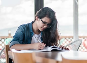 10 Tips Intelligent Students Use To Score Well