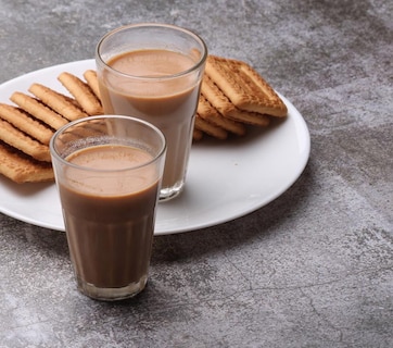 Hot Tea : उन्हाळ्यात चहा शरीराला गरम ठेवतो की थंड? ही वैज्ञानिक कारणं तुम्हाला अचंबित करतील