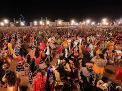 &lt;i&gt;&#039;Tilak&#039;, Raksha Sutra&#039;, &#039;Gau Mutra&#039;&lt;/i&gt;: VHP&#039;s Criteria For Garba Entry Spark Row