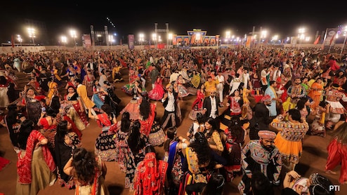 'Tilak', Raksha Sutra', 'Gau Mutra': VHP's Criteria For Garba Entry Spark Row