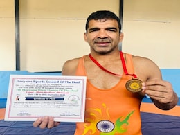कुश्ती महासंघ के अध्यक्ष पर 'दंगल', पदक लौटाने वालों में अब मशहूर 'गूंगा' पहलवान भी, देखिए क्या कहा? कुश्ती महासंघ के अध्यक्ष पर 'दंगल', पदक लौटाने वालों में अब मशहूर 'गूंगा' पहलवान भी, देखिए क्या कहा?