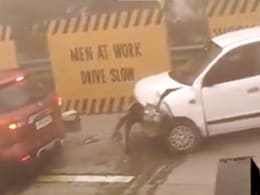 Video: 12 Cars Crash, Many Injured Due To Zero Visibility Fog Near Delhi Video: 12 Cars Crash, Many Injured Due To Zero Visibility Fog Near Delhi