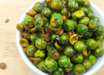 Chunki Matar - A Famous Winter-Special Dish From UP That Can Be Your Next Favourite Chunki Matar - A Famous Winter-Special Dish From UP That Can Be Your Next Favourite