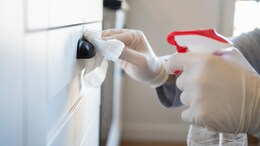 Make Your Kitchen Handles And Knobs Shine! 4 Effortless Ways To Clean Them