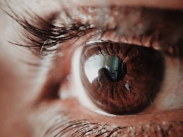 Dry Fruits that improve Eyesight : कौन से ड्राई फ्रूट्स आई साइट्स बढ़ाने में करते हैं मदद Dry Fruits that improve Eyesight : कौन से ड्राई फ्रूट्स आई साइट्स बढ़ाने में करते हैं मदद