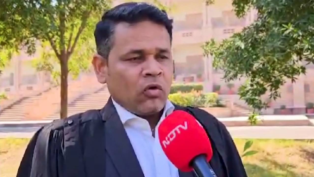 बाड़मेर के पूर्व एमएलए मेवाराम जैन की गिरफ्तारी पर रोक को लेकर पीड़िता के वकील ने क्या कहा