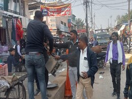 MP News: सीएम के आदेश का दिखा असर, ग्वालियर में बिना अनुमति मांस-मछली बेचने वालों के सामान जब्त MP News: सीएम के आदेश का दिखा असर, ग्वालियर में बिना अनुमति मांस-मछली बेचने वालों के सामान जब्त