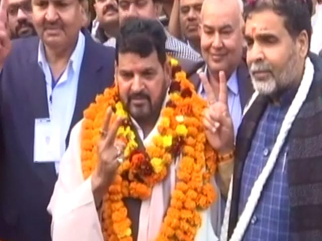 बृजभूषण सिंह ने अपने करीबी के कुश्ती संघ का चुनाव जीतने के बाद क्या कहा?