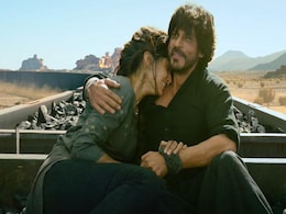 Dunki Box Office Collection Day 3: शाहरुख की 'डंकी' बॉक्स ऑफिस पर लेकर आई सुनामी, तीन दिन में कमा लिए इतने करोड़ Dunki Box Office Collection Day 3: शाहरुख की 'डंकी' बॉक्स ऑफिस पर लेकर आई सुनामी, तीन दिन में कमा लिए इतने करोड़