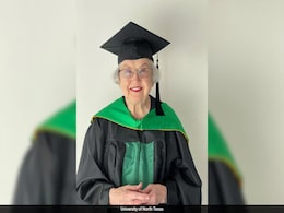90-Year-Old US Woman Completes Master's Degree, 73 Years After High School 90-Year-Old US Woman Completes Master's Degree, 73 Years After High School