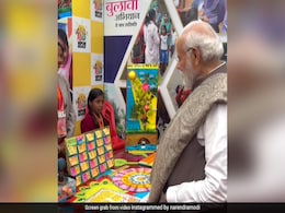 "Do You Eat Vegetables?" PM Modi's Candid Exchange With "Friend" In Varanasi "Do You Eat Vegetables?" PM Modi's Candid Exchange With "Friend" In Varanasi