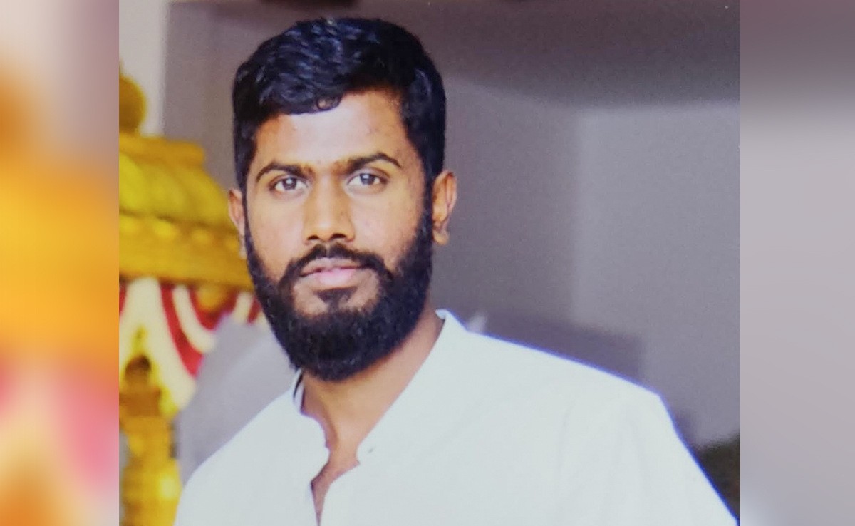 One Of 2 Men Who Set Off Smoke Canisters In Lok Sabha Is Mastermind: Police