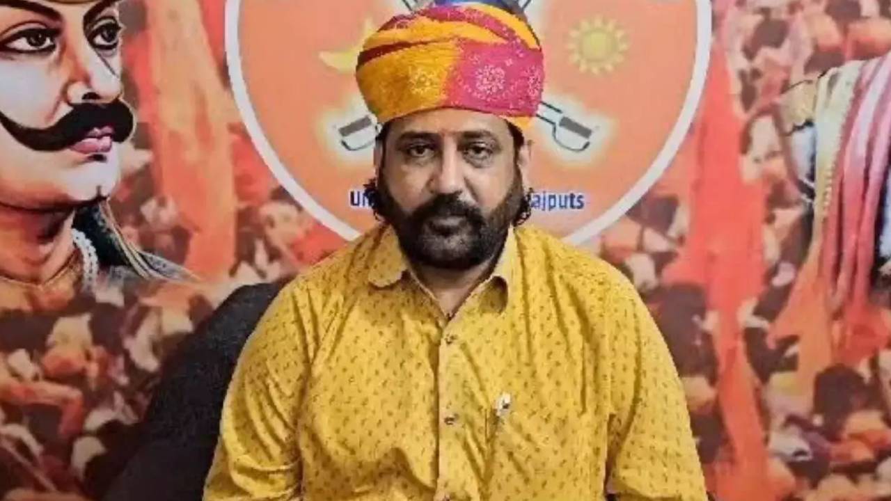 Karni Sena Chief Murder Case: सुखदेव सिंह गोगामेड़ी की हत्या के बाद सड़कों पर उतरे समर्थक