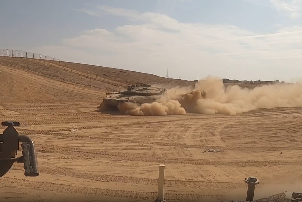 Video: उत्तरी गाजा नेस्तनाबूत, अब इजरायली टैंकों और बंदूकों का रुख दक्षिण की ओर Video: उत्तरी गाजा नेस्तनाबूत, अब इजरायली टैंकों और बंदूकों का रुख दक्षिण की ओर