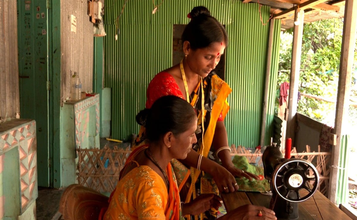 Journey Of Shilpi Das, From Adversity To Empowerment Through Usha Silai School Journey Of Shilpi Das, From Adversity To Empowerment Through Usha Silai School