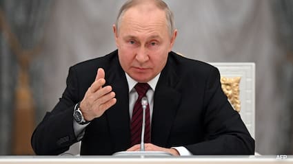 Secret Trains And Fake Offices: How Russia Hides Putin