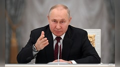 Putin Tells US Envoy Russia Is Willing to Resume Ukraine Peace Talks Next Month