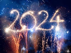 New Year 2024: नए साल पर अपने प्यार, परिवार और दोस्तों को दें शुभकामनाएं, New Year Love Wishes, Quotes, Messages