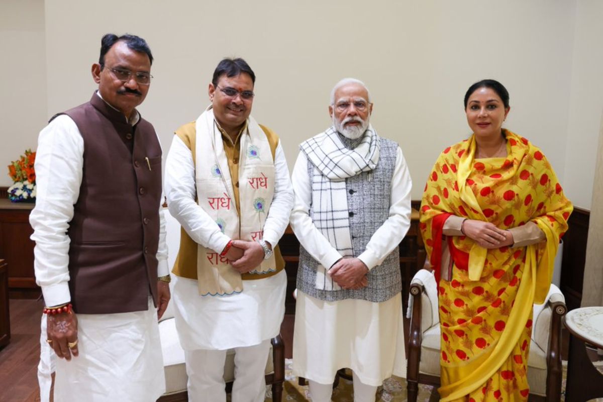राजस्थान में कल हो सकता है मंत्रिमंडल का विस्तार, राजभवन में शपथ ग्रहण की तैयारी तेज; कैबिनेट में शामिल होंगे ये विधायक राजस्थान में कल हो सकता है मंत्रिमंडल का विस्तार, राजभवन में शपथ ग्रहण की तैयारी तेज; कैबिनेट में शामिल होंगे ये विधायक
