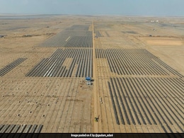 Adani ग्रुप गुजरात में बना रहा दुनिया का सबसे बड़ा ग्रीन एनर्जी पार्क, चेयरमैन गौतम अदाणी ने शेयर की तस्वीरें Adani ग्रुप गुजरात में बना रहा दुनिया का सबसे बड़ा ग्रीन एनर्जी पार्क, चेयरमैन गौतम अदाणी ने शेयर की तस्वीरें