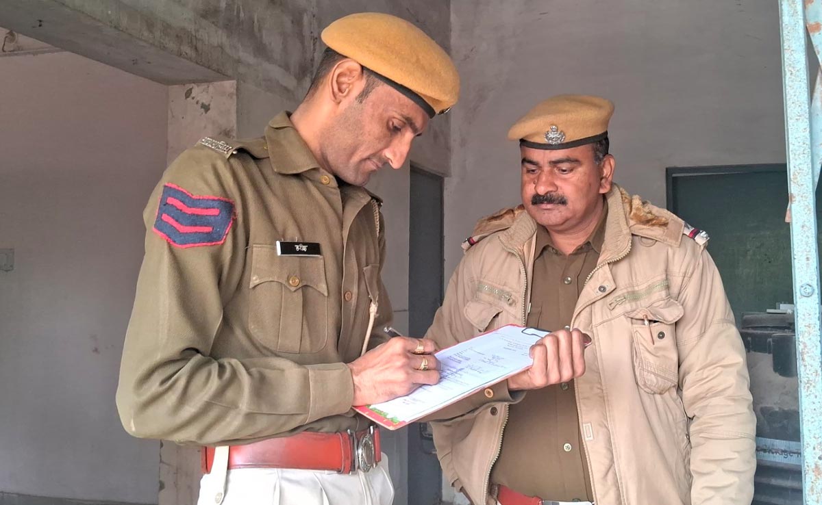 Rajasthan News: चुनाव में बहस करने वाले को गोली मारने जा रहा था युवक, रोकने पर की पत्नी की हत्या