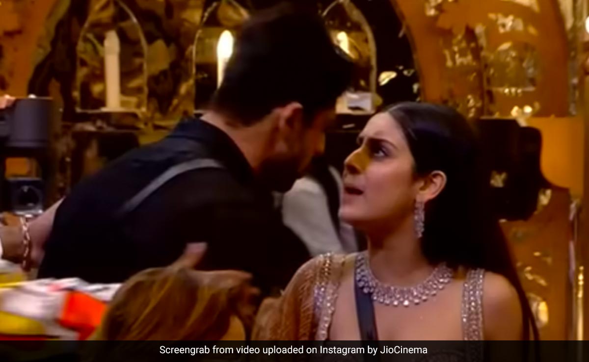 <i>Bigg Boss 17</i>: Isha Malviya And Abhishek Kumar's War Of Words (Again)