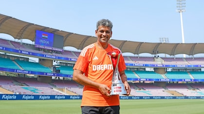 Amol Muzumdar च्या संघर्षाची कहाणी,  आंतरराष्ट्रीय क्रिकेटमध्ये शेवटपर्यंत संधी न मिळण्याची खरी 4 कारणं