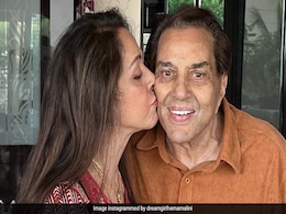 Inside Pics From Dharmendra's Birthday Celebrations With Wife Hema Malini, Daughters Esha And Ahana Inside Pics From Dharmendra's Birthday Celebrations With Wife Hema Malini, Daughters Esha And Ahana