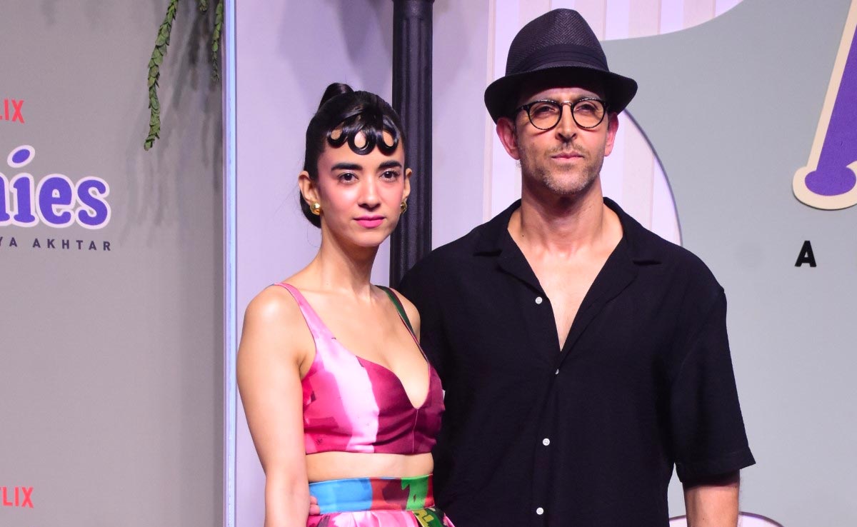 Hrithik Roshan And Saba Azad's Fashion Choices Will Take You Back To The 60s