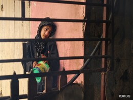 Gaza Children Getting Dizzy From Hunger As War Impedes Food Deliveries Gaza Children Getting Dizzy From Hunger As War Impedes Food Deliveries