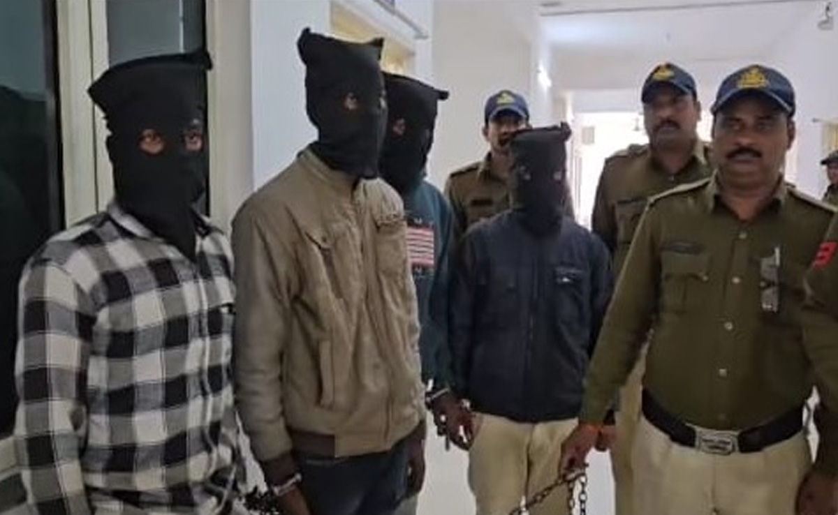 बेटे को मारने गए थे कातिल, खाट पर सो रही मां की हत्या कर जलाया, पुलिस ने सुलझाई गुत्थी