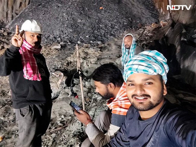 Smiles, Selfies And Meals: Exclusive Pics Of Workers Inside Uttarakhand Tunnel