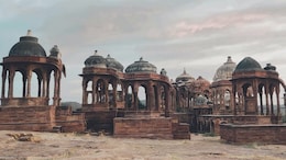 Parliament Panel Suggests Changes In Law To Tackle Monument Encroachment