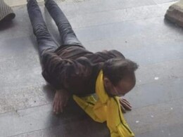 उधार की मोटरसाइकिल से भोपाल पहुंचे विधायक कमलेश्वर, विधानसभा को किया "साष्टांग" प्रणाम