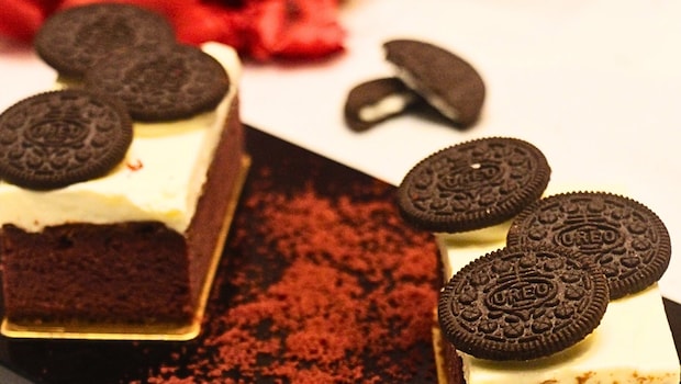 Red Velvet Oreo Brownie Red Velvet Oreo Brownie