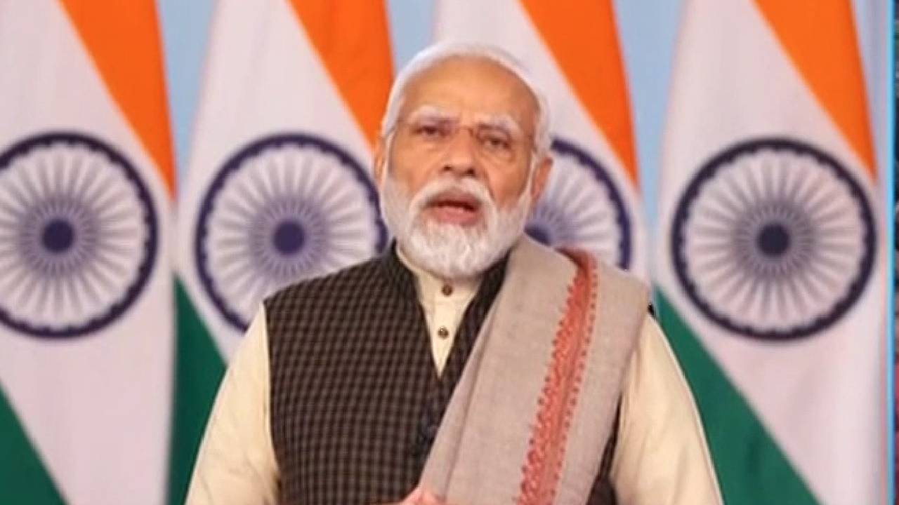 Viksit Bharat Sankalp Yatra: विकसित भारत संकल्प यात्रा की शुरुआत,पीएम मोदी ने लोगों से किया संवाद