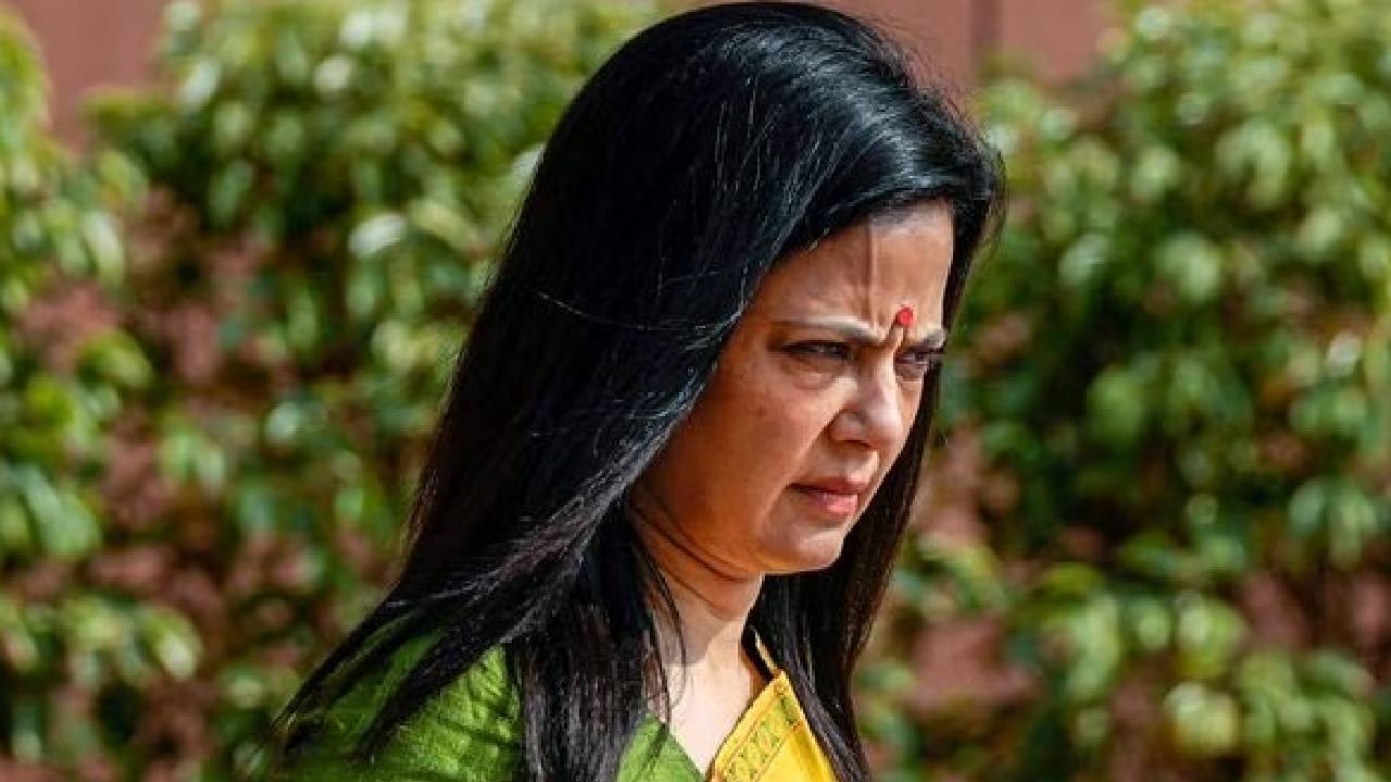 महुआ मोइत्रा की संसद सदस्यता रद्द, कैश फॉर क्वैरी मामले में संसद में रिपोर्ट मंजूर