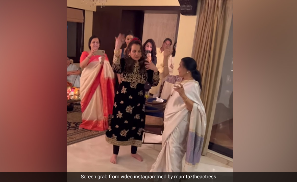 One Viral Video, Two OGs: Mumtaz Shows Off Her <i>Koi Sehri Babu</i> Moves To Asha Bhosle