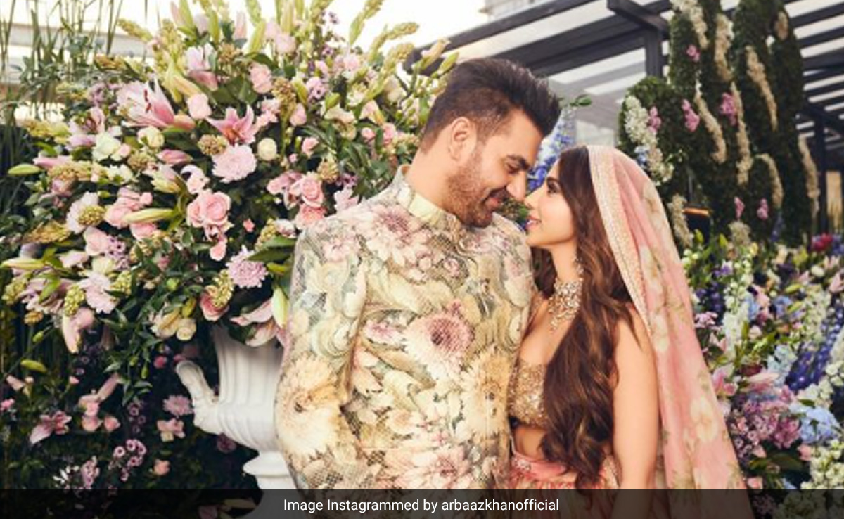 Arbaaz Khan Posts Wedding Pics With Sshura Khan: "Me And Mine Begin A Lifetime Of Love"