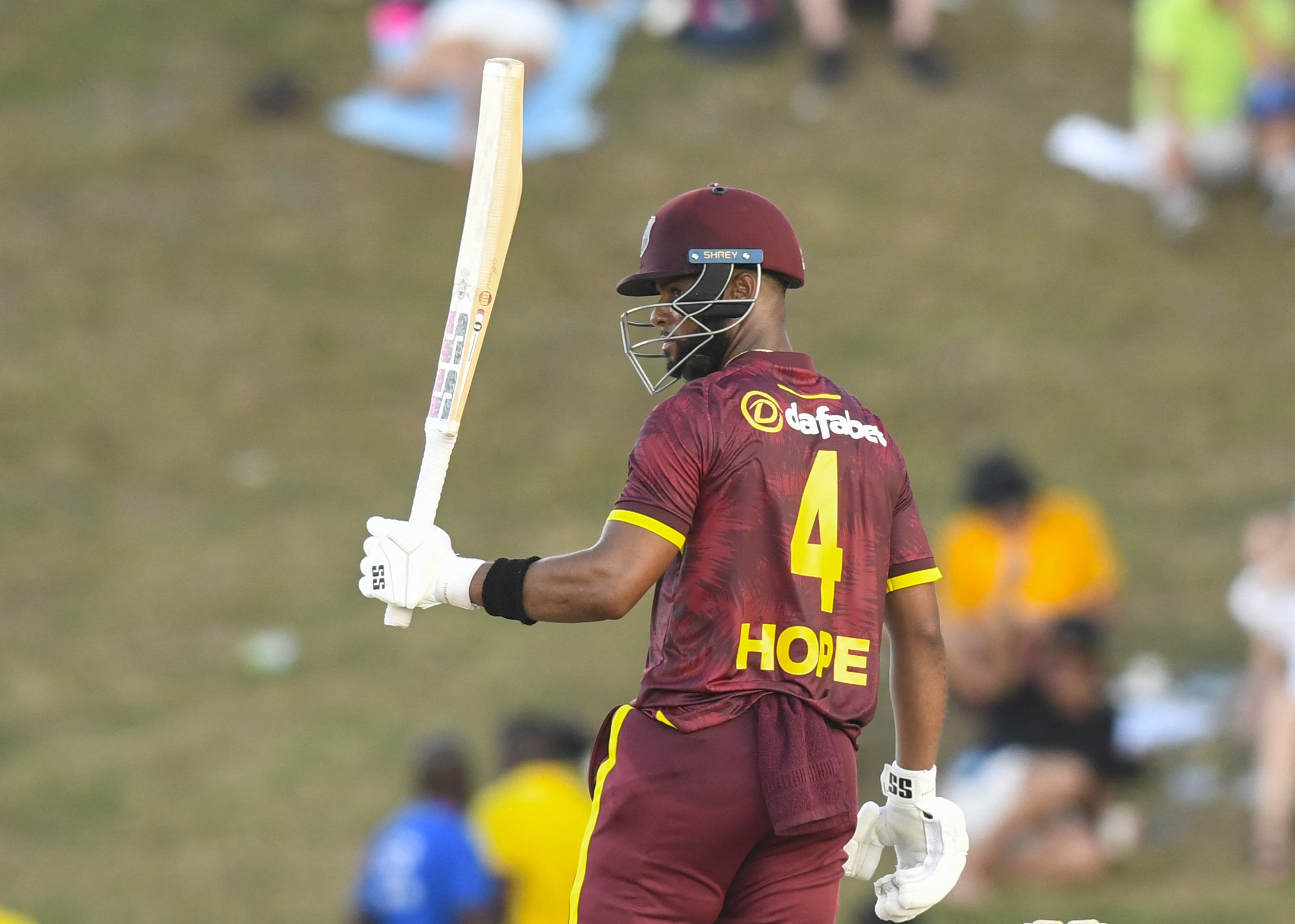 "धोनी से मेरी बात हुई थी...", कैसे माही से सलाह लेकर शाई होप ने जमा दिया तूफानी शतक और दिला दी टीम को जीत