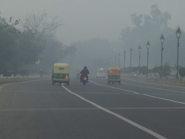Flight Ops Hit In Delhi, Hyderabad Amid Dense Fog, Passengers Alerted