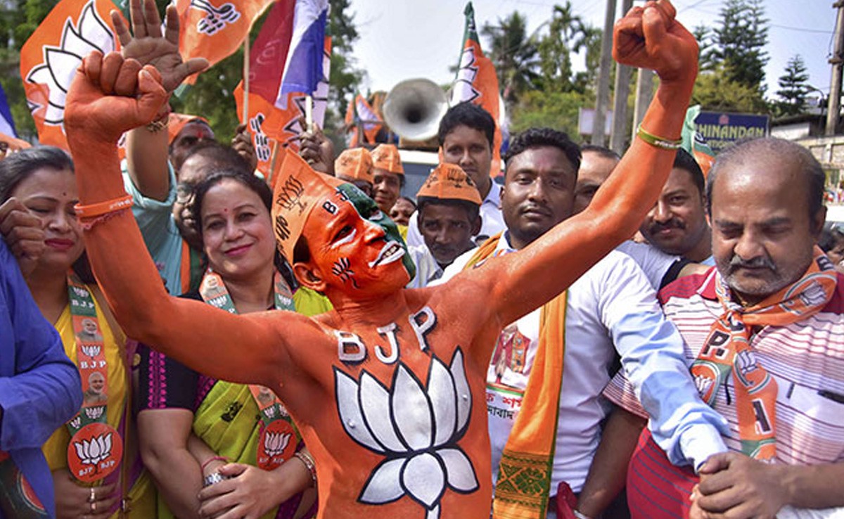Chhattisgarh Election 2023: बस्तर में BJP ने जीती 6 सीटें, दो पर आगे... कांग्रेस को 4 पर करना पड़ेगा संतोष