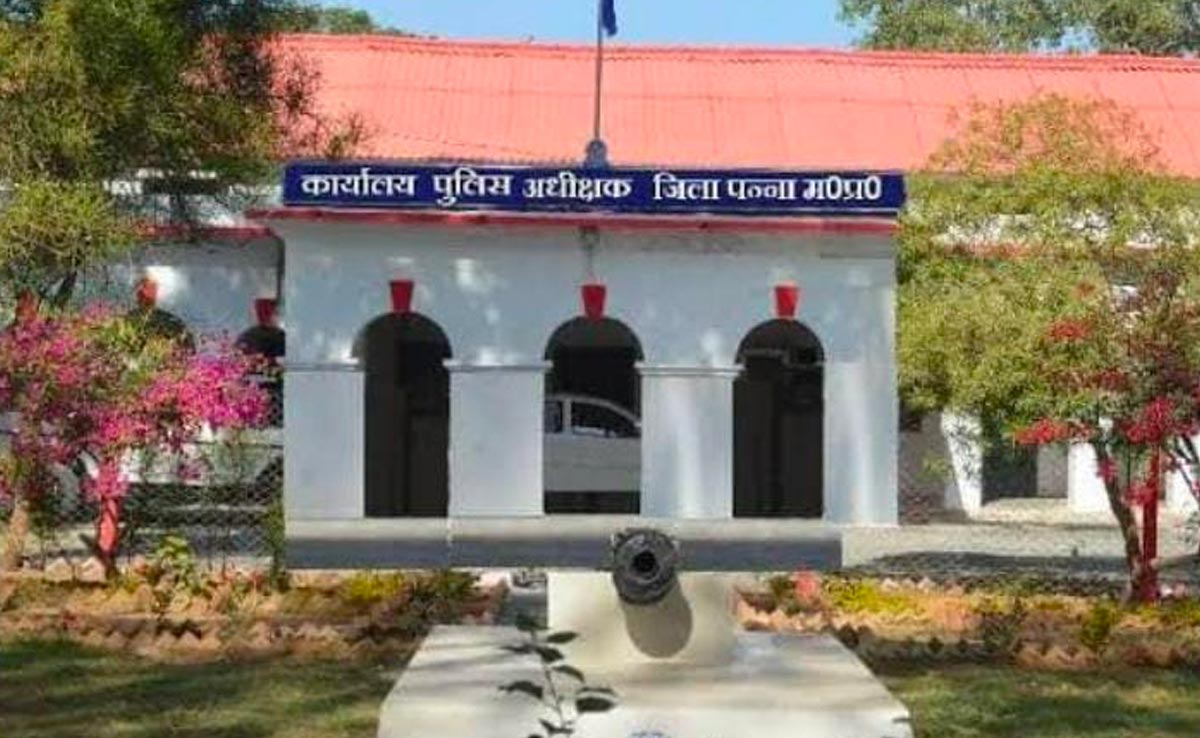 MP News: पन्ना में पुलिस पर एक फरियादी ने 50 हजार रुपए छीनने के लगाए आरोप,  SP से की शिकायत