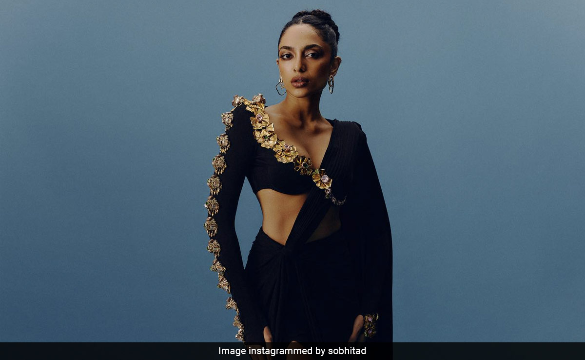 Sobhita Dhulipala In A Papa Don't Preach Black Slit <i>Saree</i> Serves Contemporary Chic At Its Finest