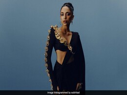 Sobhita Dhulipala In A Papa Don't Preach Black Slit <i>Saree</i> Serves Contemporary Chic At Its Finest Sobhita Dhulipala In A Papa Don't Preach Black Slit <i>Saree</i> Serves Contemporary Chic At Its Finest